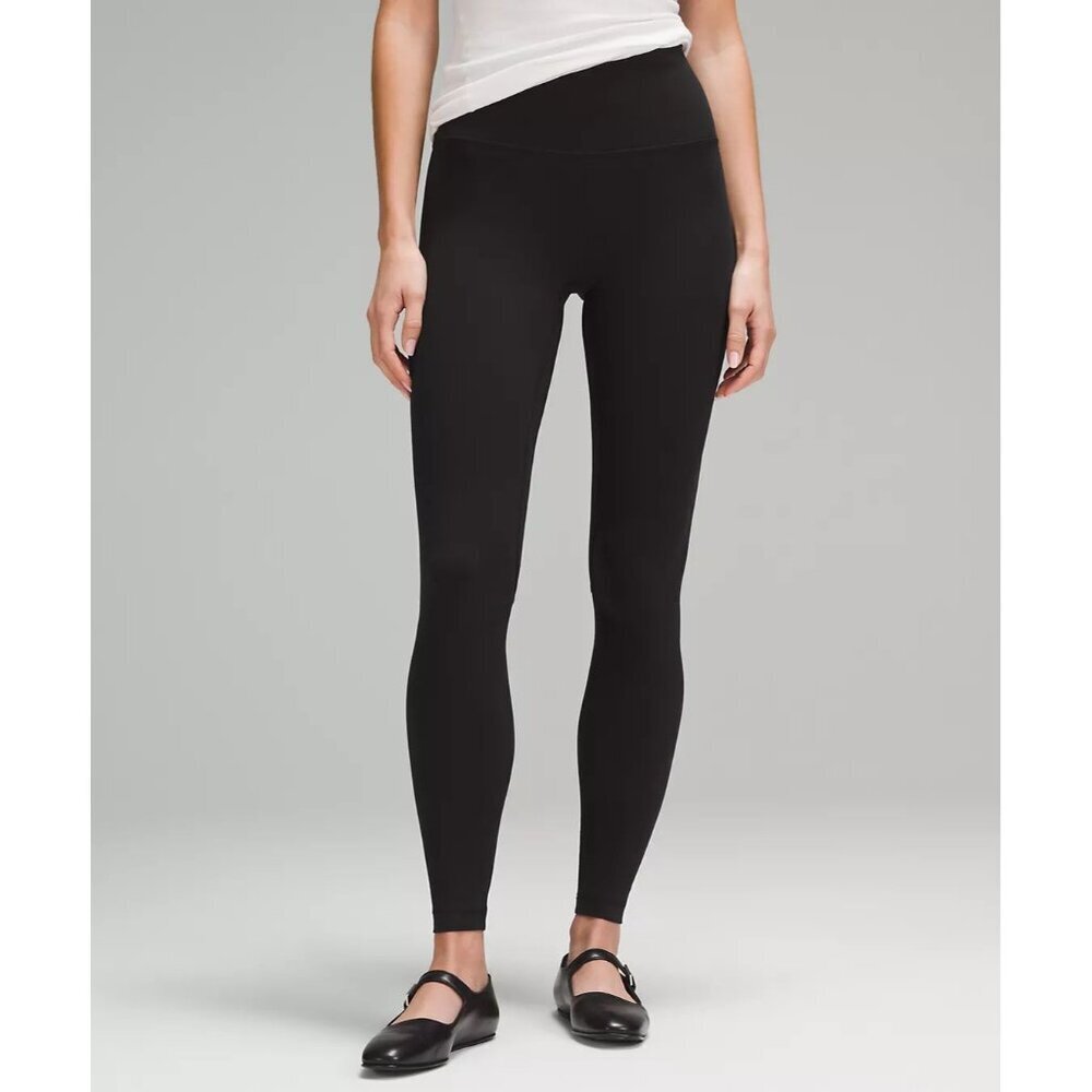 Lululemon Black High-Rise Leggings 28inch Inseam (size 6)